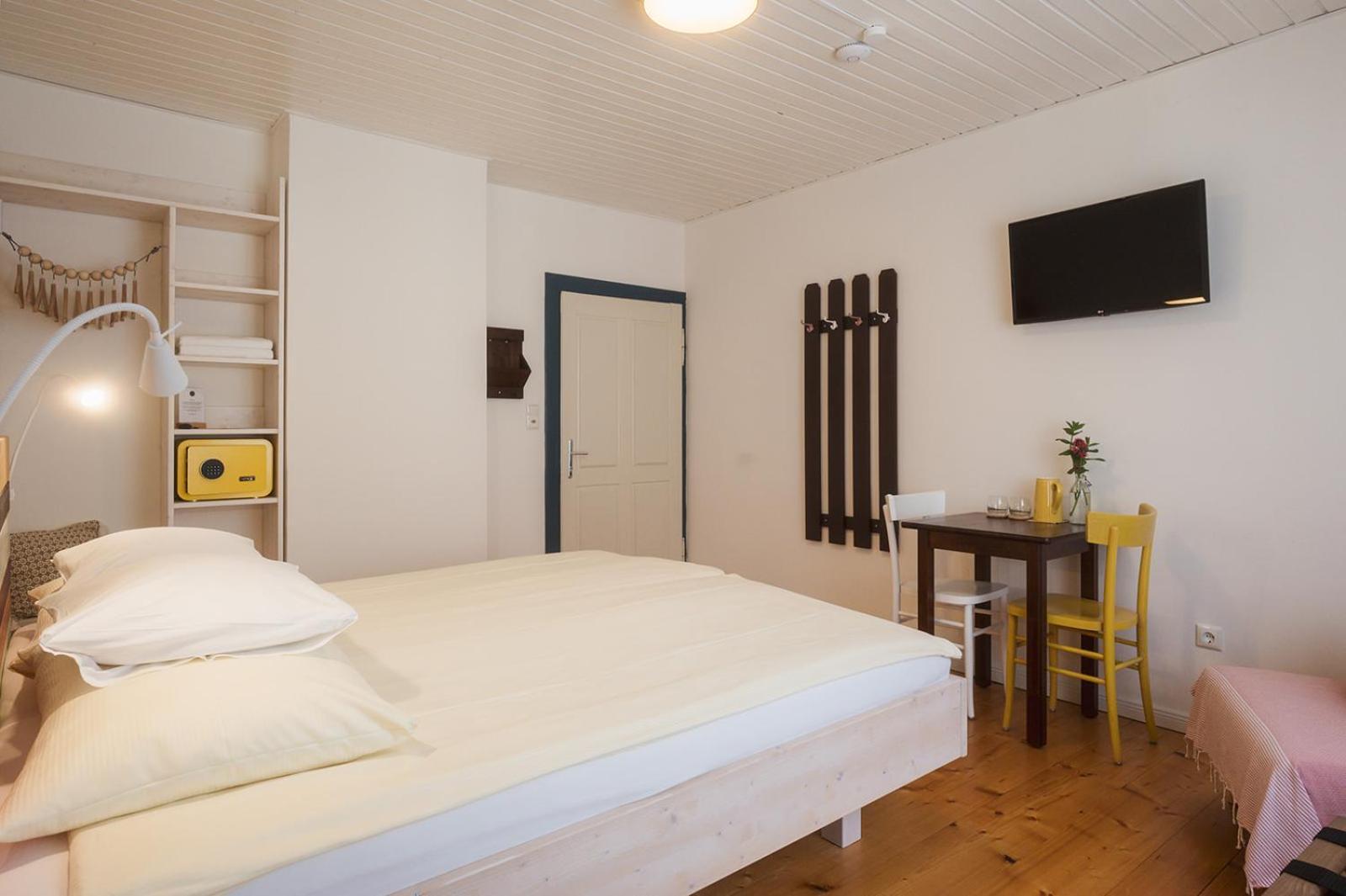 Wanderlust Boutique Rooms Бад-Гойзерн Номер фото